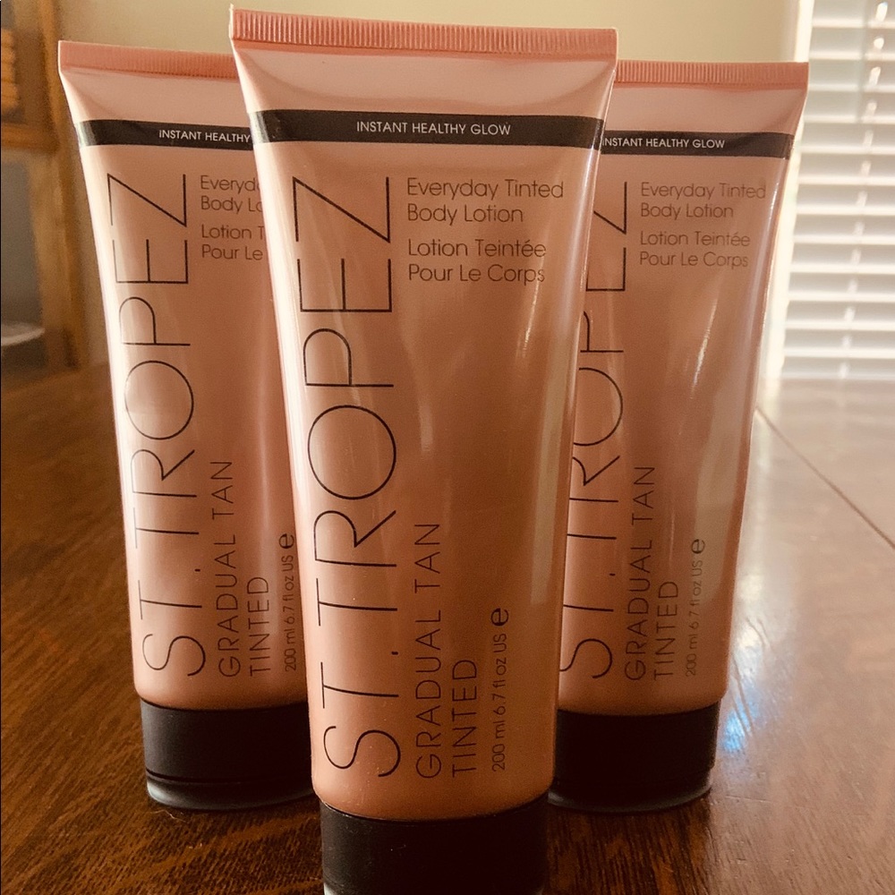 ST Tropez everyday tinted body lotion.
